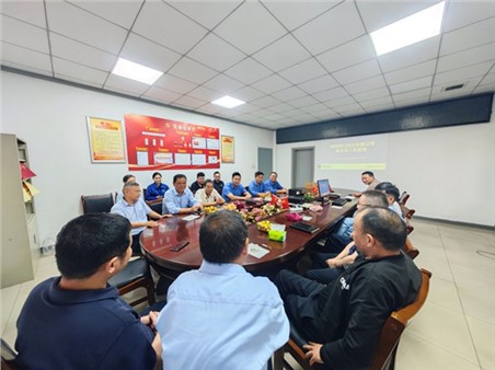 致敬奉獻歲月，溫情送別故人